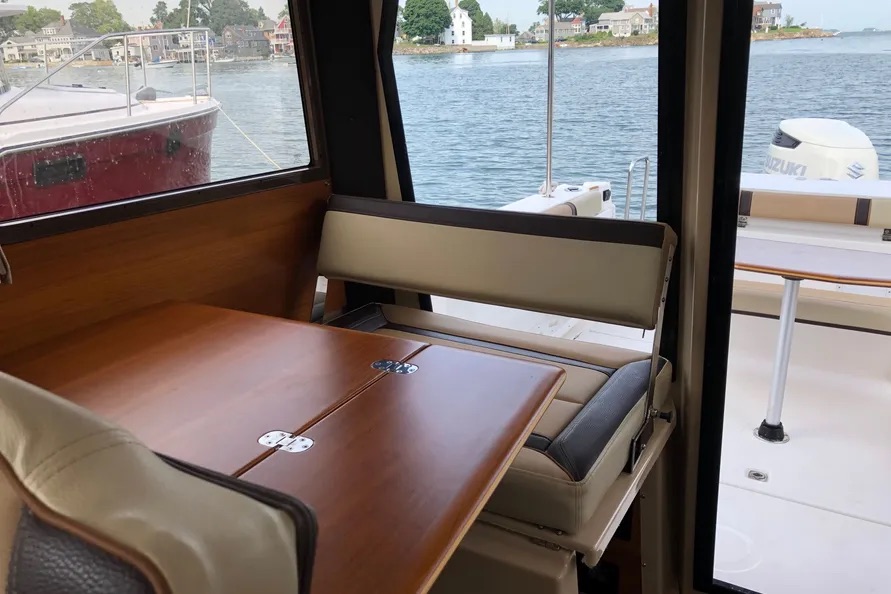 2021-ranger-tugs-r-27-power-10145383-20260410055621439-8
